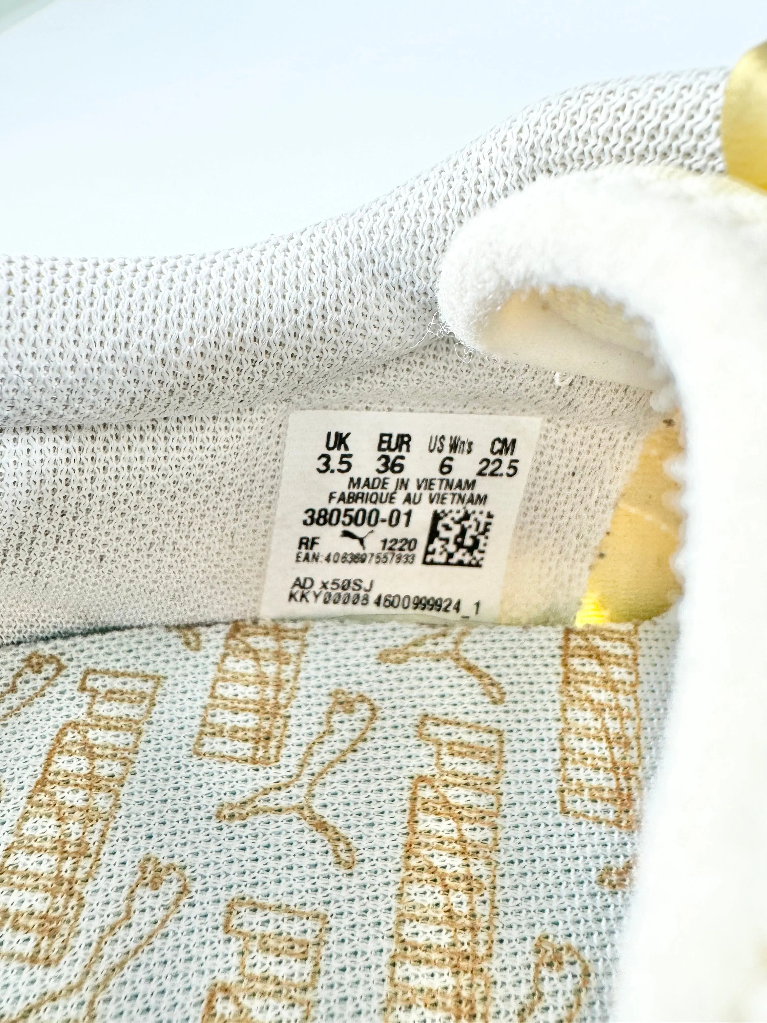 Puma 'Cruise Rider' Gold Sneakers - EU36